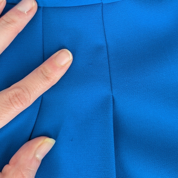 Theory Tailored Short Sleeve Shirtdress - Picture 4 of 5